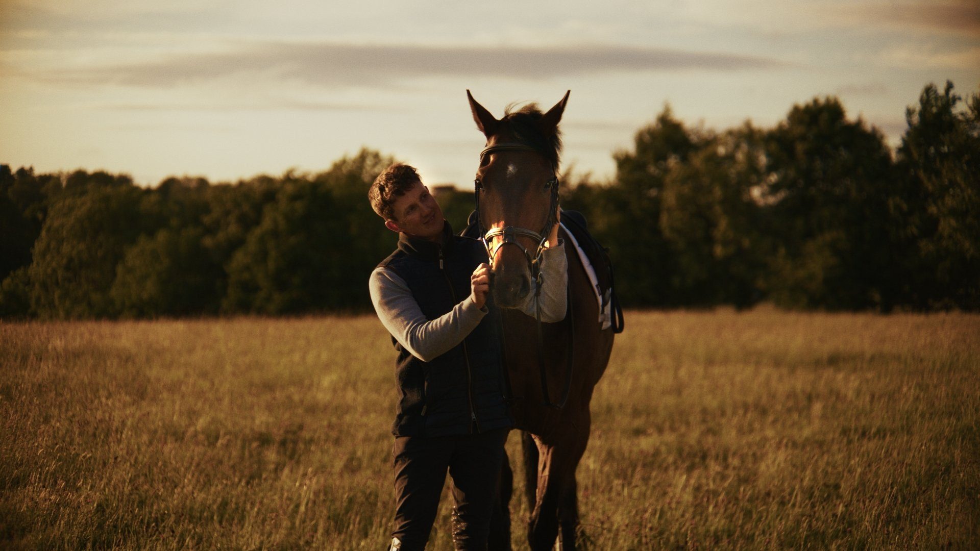 Land Rover Defender film still 2, cinematography by Lou Murrall